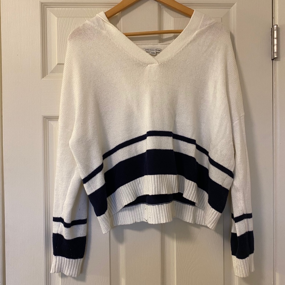 Cropped Hooded Sweater